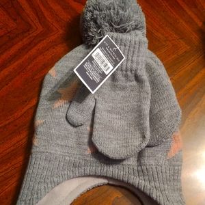 Hat and mittens set